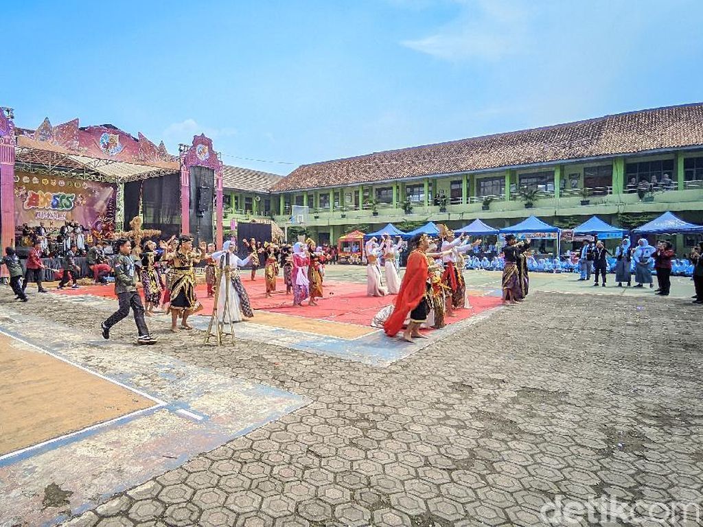 Cara Siswa SMAN 1 Ciamis Lestarikan Budaya Jabar Lewat Eksis
